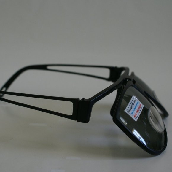 Vintage 90's Nylon Aviator Flip-Up/Bi-Focal Polarized Sunglasses +2.25 (M.Black) - Picture 2 of 5